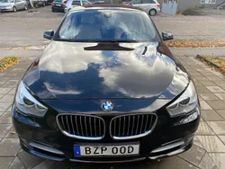 Svart Begagnad 2013 BMW 530 Gran Turismo Comfort Edition Halvkombi | 189 000 kr