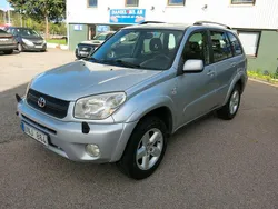 Silver Begagnad 2003 Toyota RAV4 SUV | 79 900 kr (Bra pris)