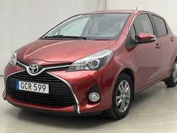 Röd Begagnad 2015 Toyota Yaris Edition | 94 800 kr