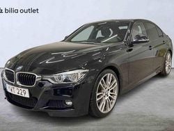 Svart Begagnad 2017 BMW 330e M Sport Sedan | 234 000 kr (Superpris)