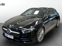 Svart Begagnad 2018 Mercedes A180 Halvkombi | 244 900 kr (Marknadspris)