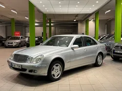 Silver Begagnad 2005 Mercedes E280 Sedan | 49 900 kr (Marknadspris)