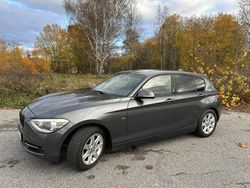 Grå Begagnad 2012 BMW 116 Sport Line Halvkombi | 86 500 kr (Bra pris)