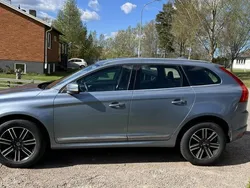 Blå Begagnad 2017 Volvo XC60 Standard SUV | 174 000 kr (Bra pris)