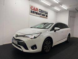 Vit Begagnad 2016 Toyota Avensis Multidrive S Kombi | 129 900 kr (Marknadspris)