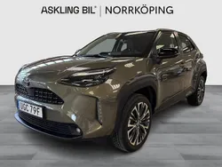 Grön Begagnad 2022 Toyota Yaris Cross Edition SUV | 309 000 kr (Marknadspris)