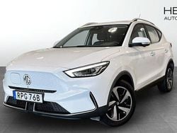 Vit (white) Begagnad 2022 MG ZS Luxury Sedan | 232 900 kr (Bra pris)