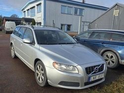Grå Begagnad 2011 Volvo V70 Drive Kinetic Kombi | 59 000 kr (Bra pris)
