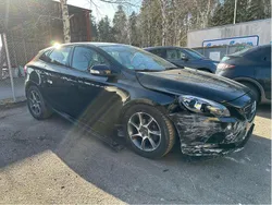 Svart Begagnad 2013 Volvo V40 Kinetic Kombi | 68 500 kr (Bra pris)