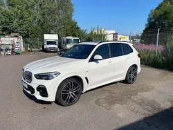 Vit Begagnad 2019 BMW X5 M Sport SUV | 569 000 kr (Marknadspris)