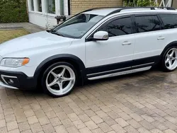 Vit Begagnad 2014 Volvo XC70 Momentum SUV | 120 000 kr (Marknadspris)