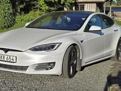 Vit Begagnad 2018 Tesla Model S Long Range Sedan | 305 000 kr (Superpris)