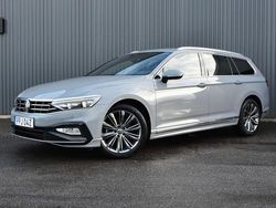 Grå Begagnad 2022 VW Passat R-line Kombi | 349 900 kr (Dyr)
