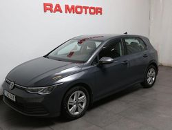 Mörkgrå Begagnad 2022 VW Golf VIII Halvkombi | 209 800 kr (Marknadspris)