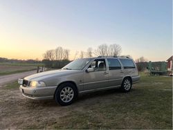 Begagnad 2000 Volvo V70 Kombi | 10 000 kr (Lite dyr)