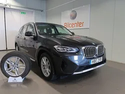 Grå Begagnad 2021 BMW X3 SUV | 389 900 kr (Marknadspris)