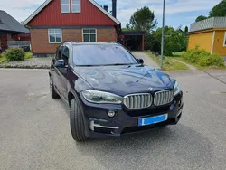 Blå Begagnad 2015 BMW X5 SUV | 319 900 kr (Marknadspris)