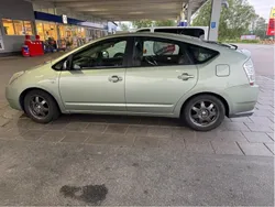 Grön Begagnad 2008 Toyota Prius Halvkombi | 75 000 kr (Marknadspris)