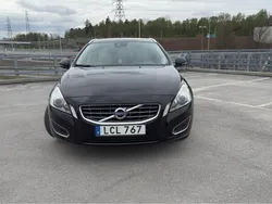 Svart Begagnad 2011 Volvo V60 Summum Kombi | 95 000 kr (Bra pris)