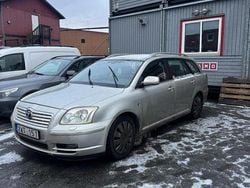 Silver Begagnad 2006 Toyota Avensis Kombi | 7 000 kr (Bra pris)