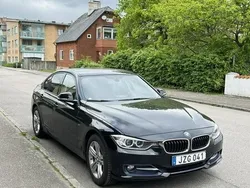 Svart Begagnad 2015 BMW 318 Performance Sedan | 150 000 kr (Marknadspris)