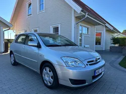 Silver Begagnad 2005 Toyota Corolla Halvkombi | 55 000 kr (Lite dyr)