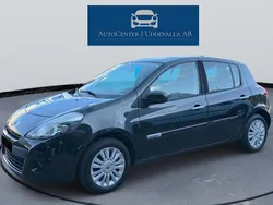 Svart Begagnad 2011 Renault Clio II Halvkombi | 37 500 kr (Marknadspris)
