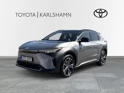 Silver Begagnad 2022 Toyota bZ4X Executive SUV | 379 000 kr