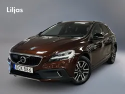 Brun Begagnad 2018 Volvo V40 CC Kombi | 209 000 kr (Marknadspris)