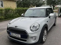 Silver Begagnad 2016 Mini Cooper Chili Halvkombi | 139 999 kr (Bra pris)