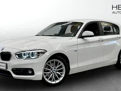 Vit (white) Begagnad 2017 BMW 118 Sport Line Halvkombi | 188 700 kr (Marknadspris)