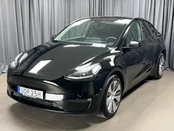 Svart Begagnad 2023 Tesla Model Y SUV | 399 800 kr (Bra pris)