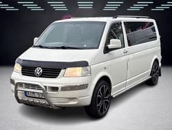 Vit Begagnad 2006 VW Shuttle Minibuss | 98 900 kr