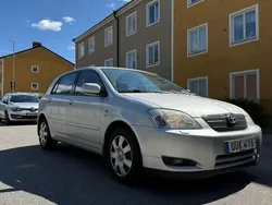 Silver Begagnad 2004 Toyota Corolla Halvkombi | 65 000 kr (Lite dyr)