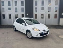 Vit Begagnad 2012 Renault Clio R.S. Halvkombi | 39 999 kr (Marknadspris)