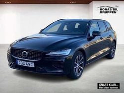 Svart Begagnad 2023 Volvo V60 Plus Kombi | 379 000 kr (Marknadspris)