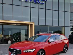 Röd Begagnad 2017 Volvo V90 R-Design Kombi | 185 000 kr (Marknadspris)