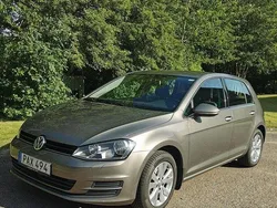 Grå Begagnad 2016 VW Golf VII Halvkombi | 109 000 kr (Bra pris)