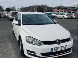 Vit Begagnad 2015 VW Golf VII Halvkombi | 86 000 kr (Bra pris)