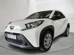 Vit Begagnad 2024 Toyota Aygo Halvkombi | 145 000 kr (Superpris)