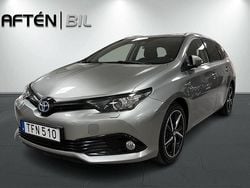 Ljusgrå Begagnad 2018 Toyota Auris Touring Sports Edition Kombi | 164 800 kr (Marknadspris)