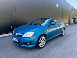 Blå Begagnad 2006 Opel Tigra Cab | 39 900 kr (Marknadspris)
