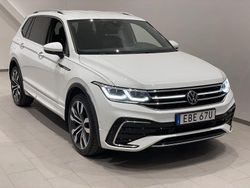Vit Begagnad 2022 VW Tiguan R-line SUV | 359 900 kr (Lite dyr)