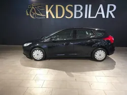 Svart Begagnad 2013 Ford Focus Trend Halvkombi | 59 900 kr (Marknadspris)