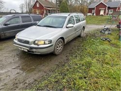 Grå Begagnad 2003 Volvo V70 Kombi | 4 700 kr (Superpris)