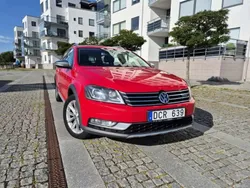 Röd Begagnad 2014 VW Passat Alltrack Kombi | 99 900 kr (Marknadspris)
