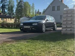 Svart Begagnad 2002 VW Golf IV GTI Halvkombi | 35 000 kr (Marknadspris)