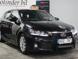 Svart Begagnad 2013 Lexus CT200h Executive Line Halvkombi | 119 800 kr (Marknadspris)