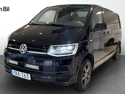 Svart (deep black pärleffekt) Begagnad 2018 VW T6 Van | 259 000 kr (Dyr)