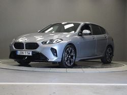 Grå Begagnad 2024 BMW 120 M Sport Halvkombi | 365 000 kr
